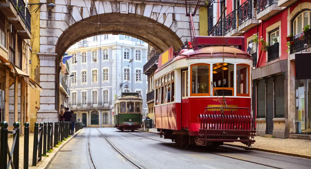 [EXP-2026-0885] PORTUGAL - OCTUBRE